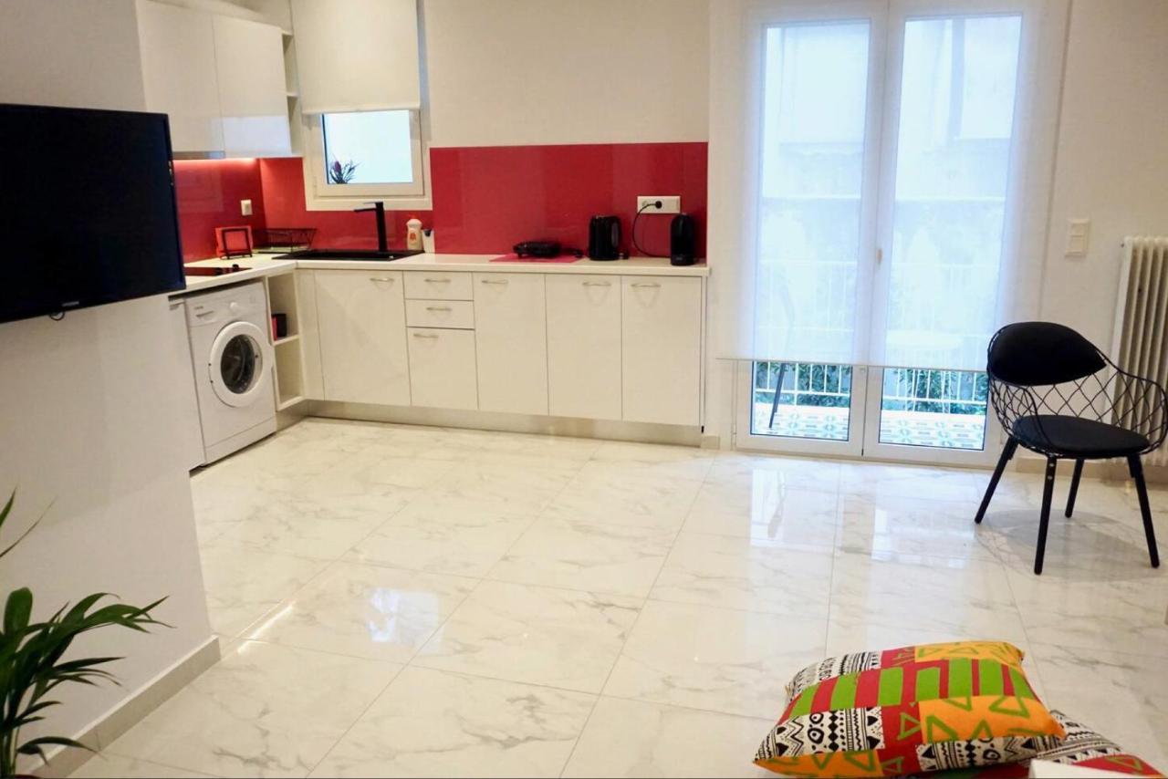 Cozy Apartment In The Center Of Афины Экстерьер фото