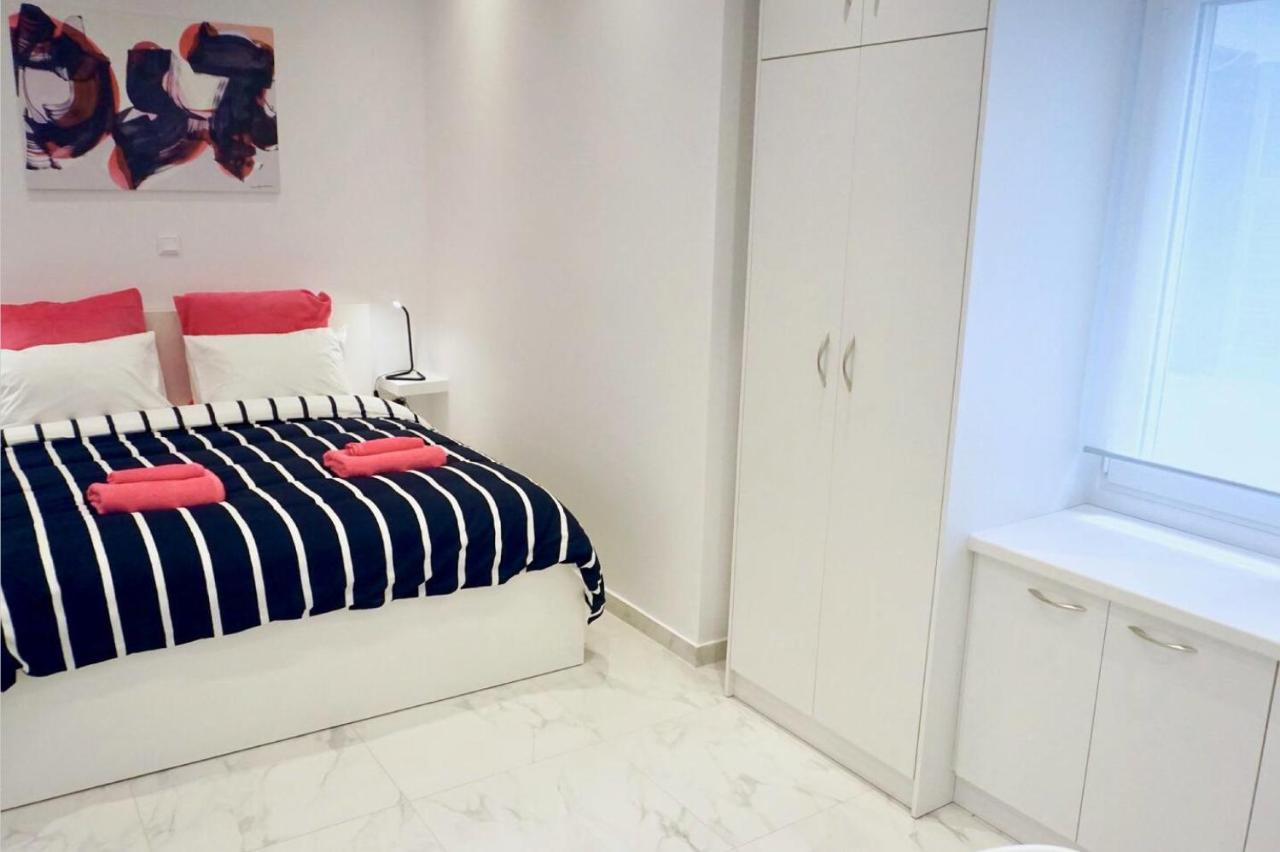 Cozy Apartment In The Center Of Афины Экстерьер фото
